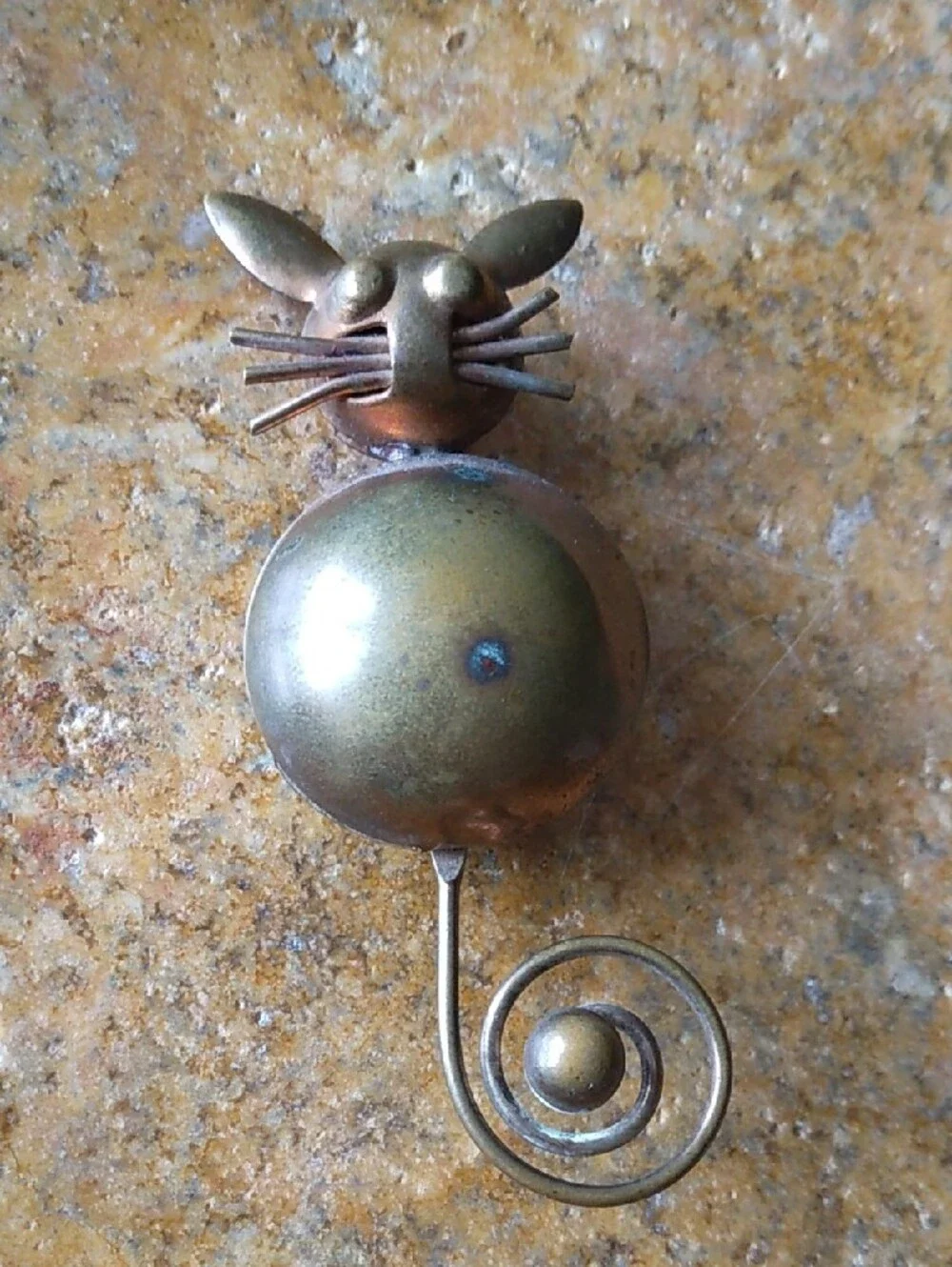 Vintage MCM Minimalist Brass Metal Cat Brooch